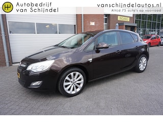 Opel Astra 1.4 TURBO 141PK COSMO 5 DEURS 6BAK STOEL+STUURVERWARMING AIRCO CRUISECONTROL PARKEERSENSOREN TREKHAAK ELECTR.RAMEN/SPIEGELS