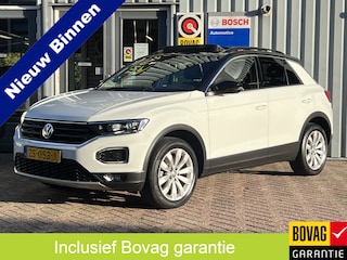 Volkswagen T-Roc 1.0 TSI Style | PANORAMADAK | ACHTERUITCAMERA | NAVIGATIE |