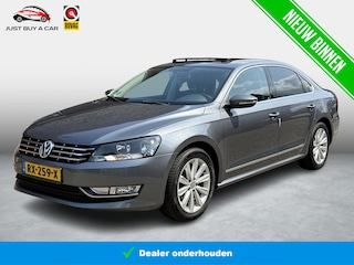 Volkswagen Passat 1.8 TSI Business Edition R Stoelverwarming / Open dak / Weinig KM