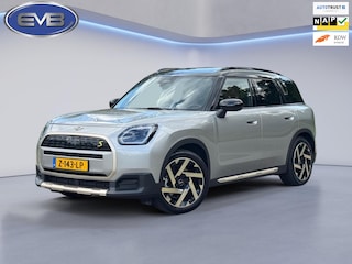 Mini Countryman SE ALL4 Favoured L 66.5 kWh, panoramadak, leder, nw prijs € 60440,- 1 e eigenaar, nl auto met nap