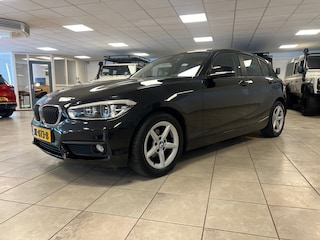 BMW 118i Corporate Lease. Ketting is vervangen. Climatronic, Navigatie. Prijs is rijklaar Incl 6 Maanden BOVAG garantie.
