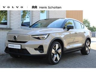 Volvo EC40 Single Motor Extended Range 82 kWh Plus Sand Dune metallic, Textiel City Canvas, 20" Lichtmetalen velgen, Extra getint glas, Harman Kardon audio, Panoramadak, Stoel- & Stuurwielverwarming
