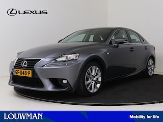Lexus IS 300h 25th Edition | Stoelverwarming | Parkeersensoren | Navigatie |