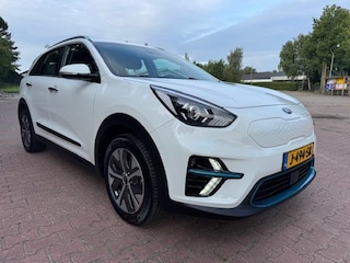 Kia Niro DYNAMICLINE 64KWH 3 FASE LADEN/SOH 100%/ACARPLAY/NAV/LED/FABRIEKSGARANTIE