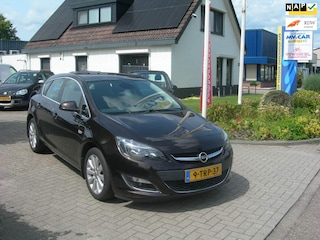 Opel Astra 1.4 Turbo Cosmo