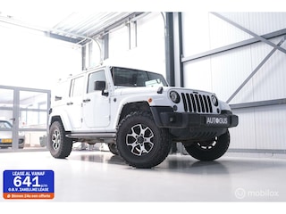 Jeep Wrangler Unlimited 3.6 | 5 persoons | Treeplanken | LED | Zeer mooi | Trekhaak |