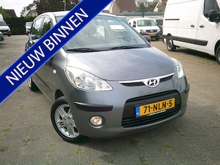 Hyundai i10 1.1 Active Orange Babies VOORZIEN VAN AIRCO+ACHTERUIT RIJCENSOREN