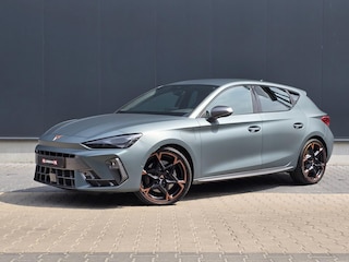 Cupra Leon 1.5 TSI e-Hybrid VZ Extreme ACC/SENNHEISER/Stoelverwarming/Navi