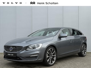 Volvo V60 2.0 T4 190PK Nordic+ | Standkachel | Lederen bekleding | 19" Bor Lichtmetalen velgen | Diffusor met dubbele eindpijp | Volvo On Call met app | Verwarmbare voorstoelen | Verwarmbare voorruit