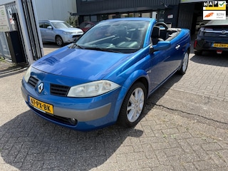 Renault Mégane Coupé-Cabriolet 2.0-16V Privilège Luxe