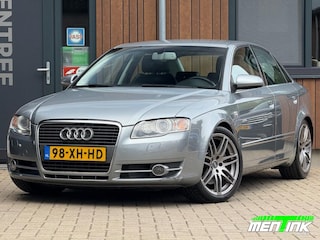 Audi A4 2.0 TFSI S-Line Xenon Leder 18âÂÂâ Navi Cruise