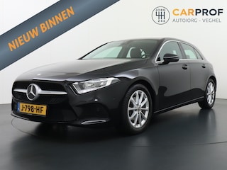 Mercedes-Benz A-klasse 180 d Business Solution Automaat Navigatie MBUX Camera