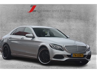 Mercedes-Benz C-klasse 200 Prestige Nette C klasse onderhoudshistorie compleet aanwezig laatste beurt bij 110000km met oa led xenon sportstoelen 1/2 leren bekleding camera pdc stoelverwarming voice command navigatie groot extra