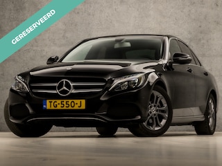 Mercedes-Benz C-klasse 180 Sport 157Pk Automaat (NAVIGATIE, CAMERA, LEDER, GETINT GLAS, STOELVERWARMING, SPORTSTOELEN, PARKEERSENSOREN, LED KOPLAMPEN, TREKHAAK WEGKLAPBAAR, NIEUWSTAAT)