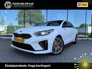 Kia ProCeed 1.6 T-GDI GT - Automaat - LED - Alcantara - Navi - Winterpakket - Camera