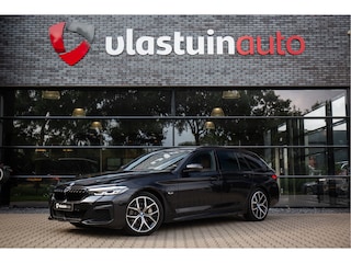 BMW 5-serie Touring 530e M-Sport , Shadowline, Adap Cruise, Trekhaak, Eerste eigenaar
