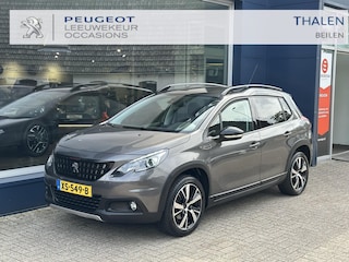 Peugeot 2008 1.2 PureTech GT-line | Navigatie | Trekhaak 1250 KG | Panoramadak | 17" Lichtmetalen Velgen | Camera | All Season Banden | Parkeersensoren | Half Lederen Bekleding | LED Dagrijverlichting
