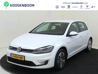 Volkswagen Golf E-DITION | Digital cockpit | Navigatie | LED verlichting | Parkeersensoren | Adaptieve cruise control | Climate control | DAB radio |
