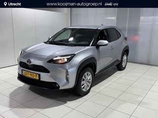 Toyota Yaris Cross 1.5 Hybrid Dynamic edition | Parkeersensoren voor + achter | Smart key | Privacy glass | Apple Carplay & Android Auto | Navigatie