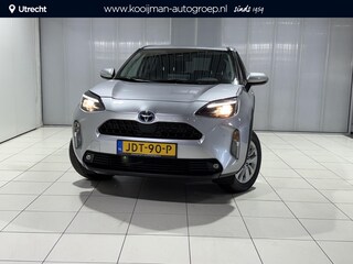 Toyota Yaris Cross 1.5 Hybrid Dynamic edition | Parkeersensoren voor + achter | Smart key | Privacy glass | Apple Carplay & Android Auto | Navigatie