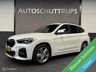 BMW X1 xDrive25e High Executive M Sport / Pano / H-K / Nap