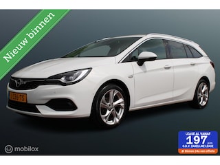 Opel Astra Sports Tourer 1.2 Elegance 130 PK, Schuifdak, 17 Inch LMV, Donker glas, Trekhaak, Pdc voor + achter + camera, Cruise, Clima, App connect, Navi, Dode hoek detectie