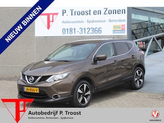 Nissan Qashqai 1.2 N-Connecta Navigatie/360° camera/Cruise control/Parkeersensoren rondom/Climate control/Keyless/Lane assist/Trekhaak/DAB/Elektrisch inklapbare spiegels/18'' Lichtmetalen velgen.