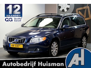 Volvo V70 2.0 D3 5-CIL 120kW/163pk Aut6 Limited Edition CLIMA + CRUISE + ADAPT.BI-XENON + NAVI SENSUS + LEER + STOELVERWARMING + TREKHAAK + WINTERSET + DAKRAILS + HP-AUDIO + PARKSENSOREN V&A + 17" LM-VELGEN!!