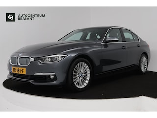 BMW 318i Luxury Edition (NAVIGATIE, STOELVERWARMING, TREKHAAK AFNEEMBAAR, CAMERA, SPORTSTOELEN)