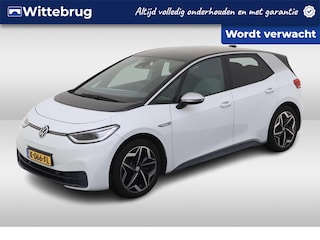 Volkswagen ID.3 First Plus 204 PK 58 kWh / LED / Navigatie / Climate control / Camera / Donker glas / 19"LMV