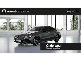 Mercedes-Benz CLA 180 Coupé Business Solution AMG | Night | Panoramadak | Memory | Sfeerverlichting | 19" lichtmetalen velgen |