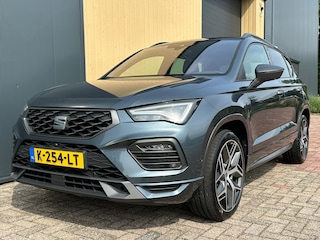 Seat Ateca 1.5 150pk DSG FR Business Intense | NL auto | Trekhaak | 360 Camera | Stoel/Stuurverwarming | Panoramadak | Led | ACC | Carplay |