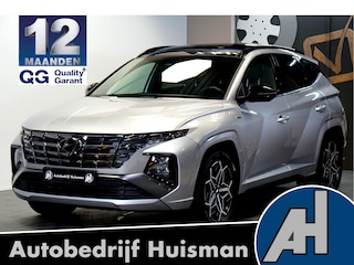 Hyundai Tucson 1.6 T-GDI PHEV 195kW/265pk Aut6 N Line Sky 4WD PANORAMADAK + ADAPT.CRUISE + LANE ASSIST + KRELL AUDIO + DODEHOEK MELDER + STOELVERWARMING V&A + STUURVERWARMING + STOELVENTILATIE + NAVIGATIE + 360 CAMERA + PARKSENSOREN + 19" LM-VELGEN!!
