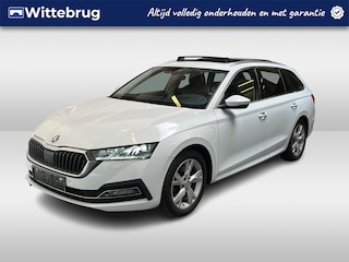 Skoda Octavia Combi 1.4 TSI iV PHEV Style / AUTOMAAT/ PANO/ LEER/ TREKHAAK/ HEAD-UP/ STUUR+STOEL VERWARM. + STOELKOELING/ / MEMORY SEAT/ PARK.SENSOR.V+A/ CAMERA/ KEYLESS/ ACC/ DCC/ SMARTLINK/ CRUISE CONTROL/ DODE HOEK/ DAB/ CLIMA/ NA