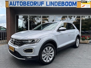 Volkswagen T-Roc 1.5 TSI Sport Trekhaak camera virtual cockpit