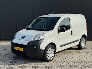 Peugeot Bipper 1.4 HDi XT | Buitenspiegels elektrisch verstel- en verwarmbaar | Centrale deurvergrendeling met afstandsbediening | Elektrische ramen voor