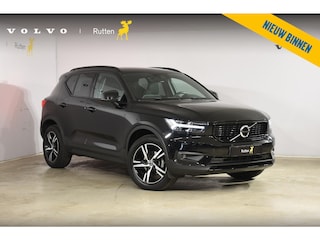 Volvo XC40 T2 129PK Automaat R-Design / Navigatie / Parkeersensoren / Adaptieve Cruise control / R-Design leder-Nubuck bekl. / Dodehoeksensor / Extra getint glas / All season banden