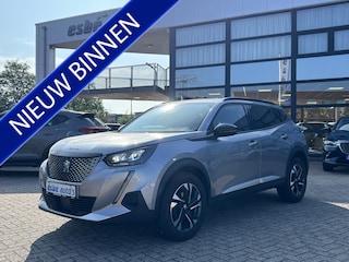 Peugeot 2008 1.2 130 pk Allure Automaat 1.2 130 pk Allure Automaat Navigatie* Carplay Camera Keyless 17 Inch Velgen Stoelverwarming Clima + Cruise Control