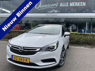 Opel Astra Sports Tourer 1.0 Turbo Online Edition Airco - Cruise control - Parkeersensoren achter - Licht metalen velgen 18 inch - Navigatie - Lederen stuurwiel