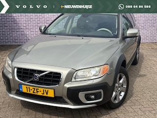 Volvo XC70 3.2 Summum | 6 Cilinder | Memory | Bluetooth | Leder | 6CD wisselaar | Navigatie | Stoelverwarming | Parkeersensoren | Active Bi-xenon koplampen |