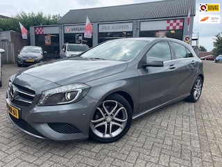 Mercedes-Benz A180 STYLE *navi + bi-xenon + comfort sportstoel + pdc v/a + 17" lm-velg*
