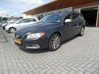 Volvo V70 2.0 D3 Momentum 5 Cilinder