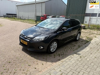 Ford Focus Wagon 1.6 EcoBoost Edition Plus Leder Navi Pdc Voor en Achter Cruise Airco zeer nette auto