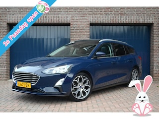 Ford Focus Wagon 1.0 EcoBoost Titanium Business | Panoramadak | Trekhaak | Leder | Keyless