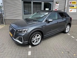 Audi Q2 35 TFSI S Edition met Panoramadak