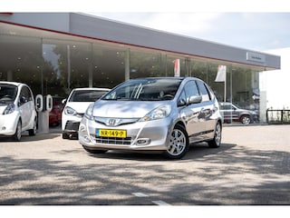 Honda Jazz 1.4 Hybrid Elegance | Panoramadak | Trekhaak | IJskoude Climate control | Cruise Control | Parkeersensoren achter | Stoelverwarming bestuurder