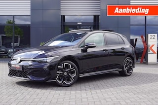 Volkswagen Golf R-line 1.5 eTSI 150pk DSG facelift Black style/Panodak /Camera / mIQ Matrix LED / Key-less