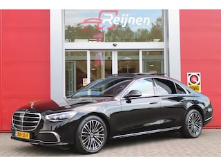 Mercedes-Benz S-klasse 580e 4MATIC AMG LINE 510PK | PANORAMISCH SCHUIF / KANTELDAK | 360° CAMERA | BURMESTER PREMIUM AUDIO | NAPPA LEDEREN BEKLEDING | VOORSTOELEN ELEKTRISCH VERSTELBAAR MET GEHEUGEN | VOORSTOELEN EN ACHTERBANK GEVENTILEERD / VERWARMD | MBUX AUGMENT REALITY NAVIGATIE / HEAD UPP DISPLAY | MULTIMEDIA MBUX ( ACHTERBANK TABLET | ZWARTE HEMEL BEKLEDING | AIRBALANCE PAKKET (LUCHTREINIGING SYSTEEM) | MEESTURENDE ACHTERAS |  4 ZONE CLIMATE CONTROL |  ADAPTIVE RUITERWISSER ISTALLATIE  ( MAGIC  VISION CONTROL) |