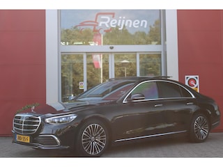 Mercedes-Benz S-klasse 580e 4MATIC AMG LINE 510PK | PANORAMISCH SCHUIF / KANTELDAK | 360° CAMERA | BURMESTER PREMIUM AUDIO | NAPPA LEDEREN BEKLEDING | VOORSTOELEN ELEKTRISCH VERSTELBAAR MET GEHEUGEN | VOORSTOELEN EN ACHTERBANK GEVENTILEERD / VERWARMD | MBUX AUGMENT REALITY NAVIGATIE / HEAD UPP DISPLAY | MULTIMEDIA MBUX ( ACHTERBANK TABLET | ZWARTE HEMEL BEKLEDING | AIRBALANCE PAKKET (LUCHTREINIGING SYSTEEM) | MEESTURENDE ACHTERAS | 4 ZONE CLIMATE CONTROL | ADAPTIVE RUITERWISSER ISTALLATIE ( MAGIC VISION CONTROL) |