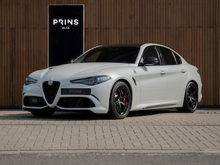 Alfa Romeo Giulia 2.9 V6 Quadrifoglio | Akrapovic | 1e eig | Harman/Kardon | Full carbon | 19" Leggera